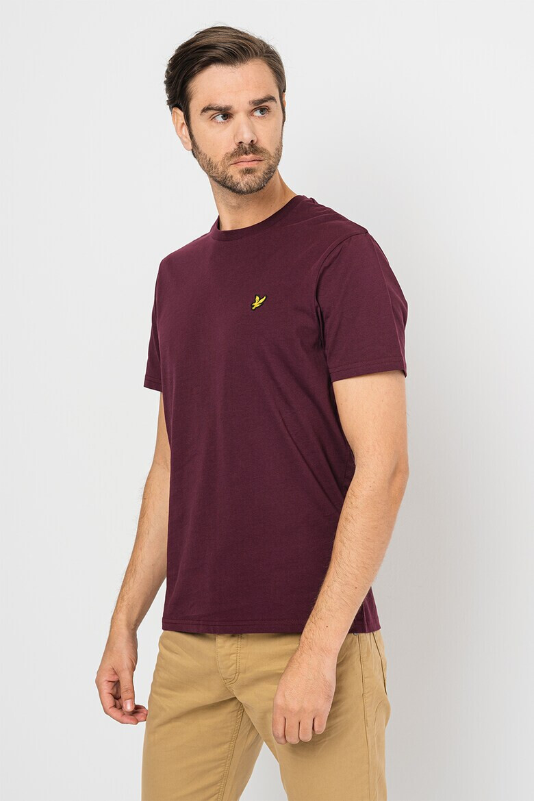 Lyle & Scott Тениска с овално деколте и апликация - Pepit.bg