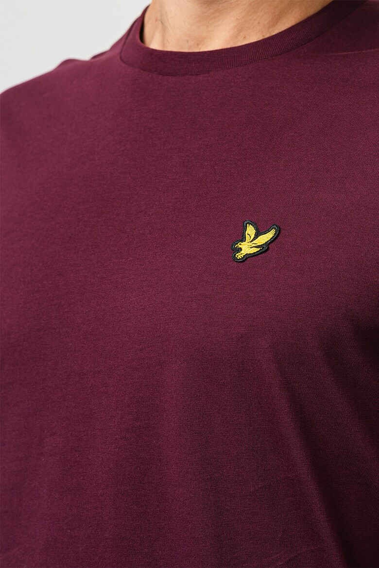 Lyle & Scott Тениска с овално деколте и апликация - Pepit.bg