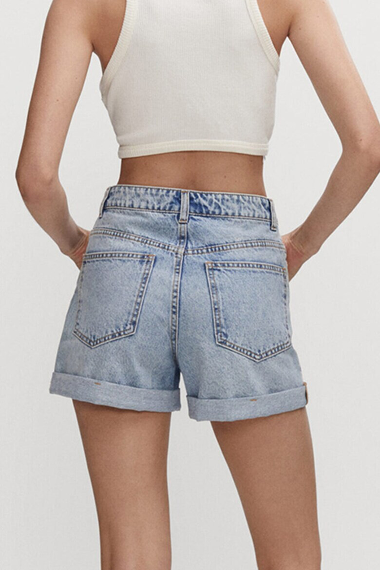 Mango Къс панталон стил Mom Fit от деним - Pepit.bg