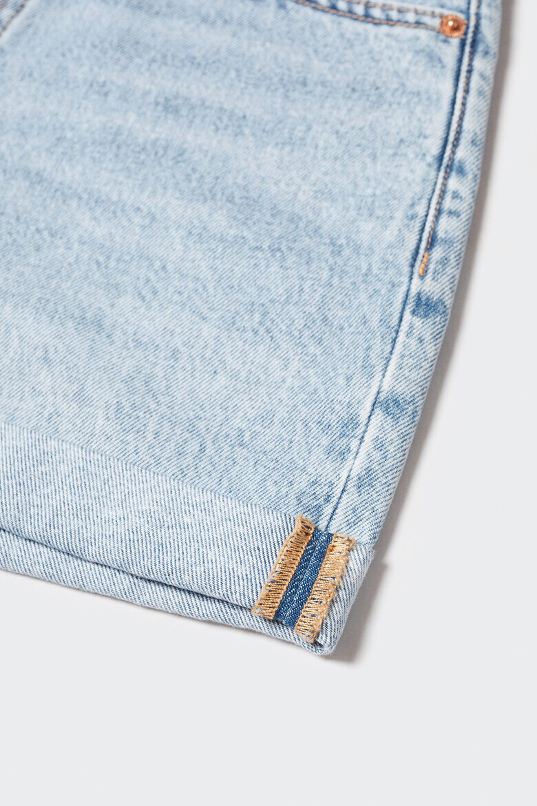 Mango Къс панталон стил Mom Fit от деним - Pepit.bg