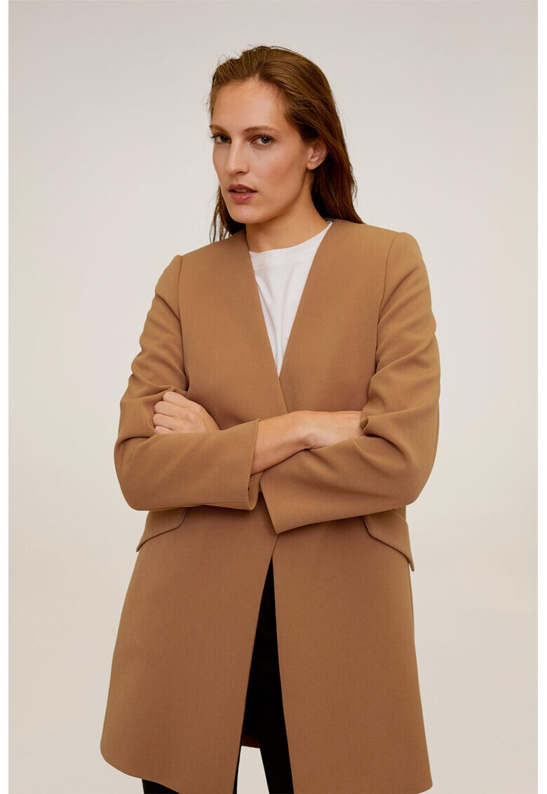 Mango Палто Meryl с шпиц - Pepit.bg