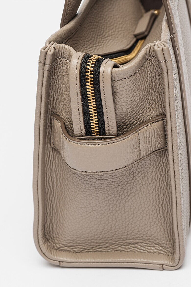Marc Jacobs Кожена чанта The Small - Сиво-бежов - Pepit.bg