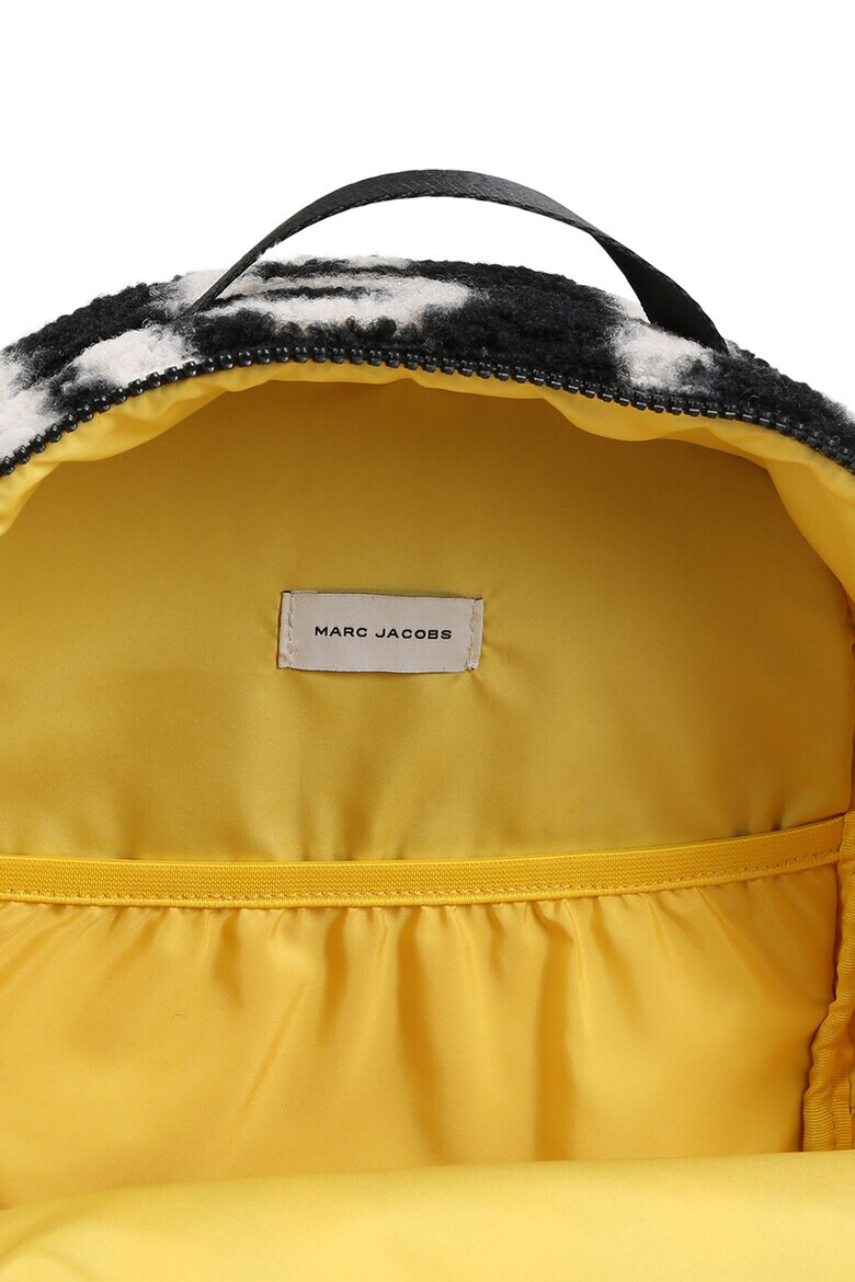 Marc Jacobs Раница с лого и мъхест дизайн - Pepit.bg