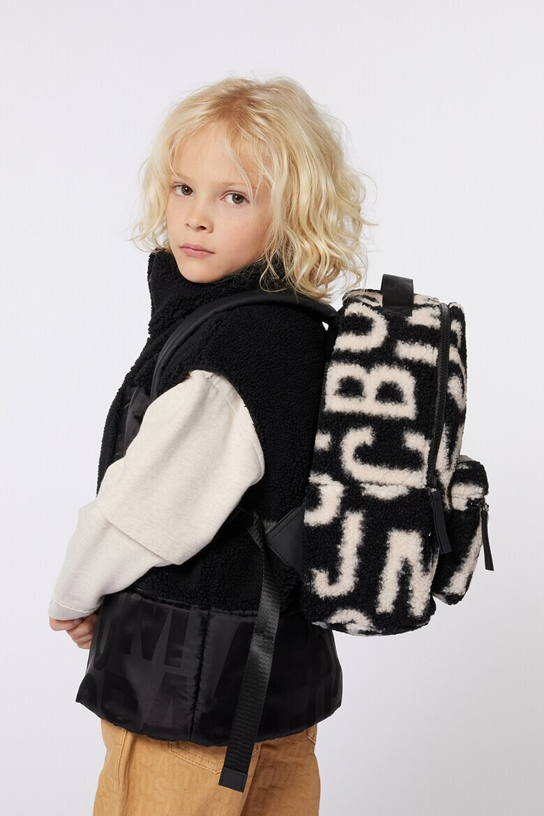 Marc Jacobs Раница с лого и мъхест дизайн - Pepit.bg