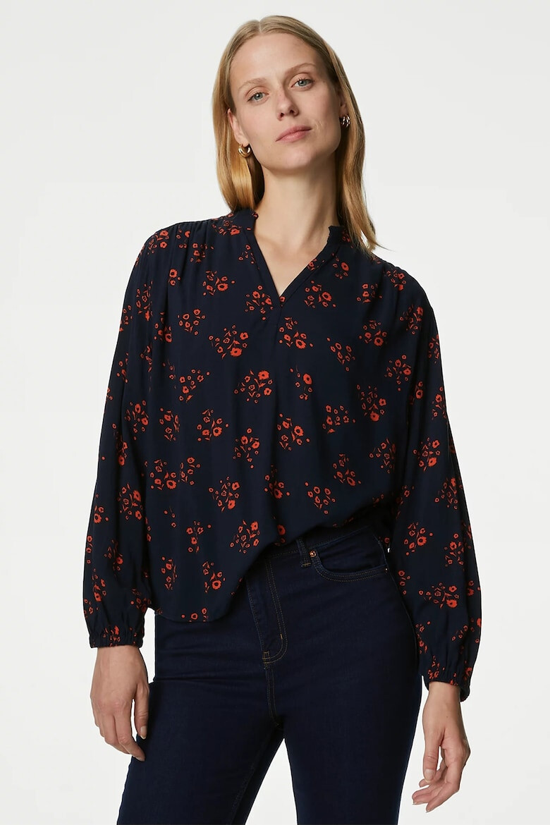 Marks  Spencer Десенирана блуза с шпиц - Pepit.bg