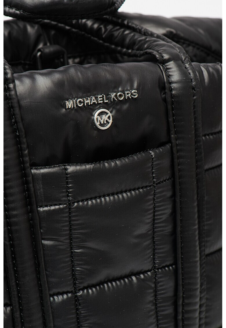Michael Kors Капитонирана шопинг чанта - Pepit.bg