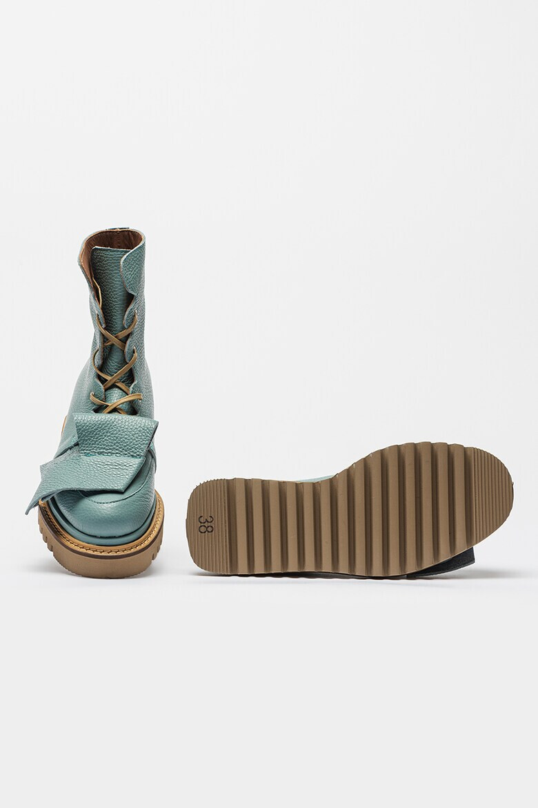 Mihaela Glavan Скосени кожени боти - Pepit.bg
