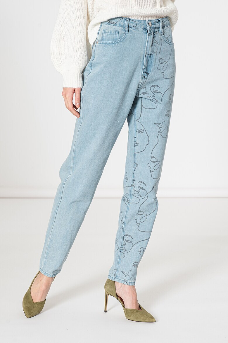 Missguided Дънки стил Mom Fit с фигурална шарка - Pepit.bg