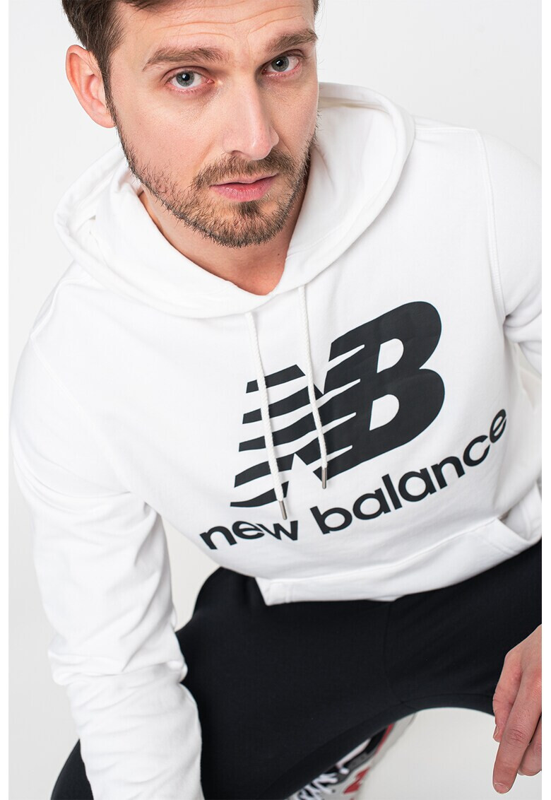 New Balance Суитшърт Essentials Stacked с качулка и джоб кенгуру - Pepit.bg