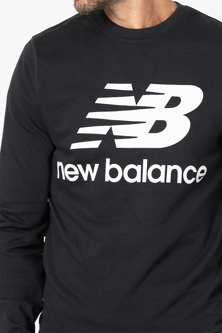 New Balance Суитшърт с лого Essentials - Pepit.bg