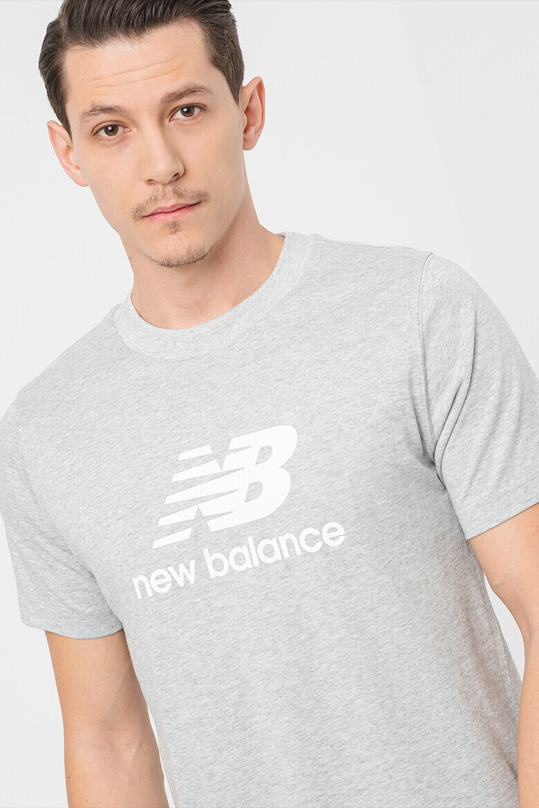 New Balance Тениска с овално деколте и лого - Pepit.bg