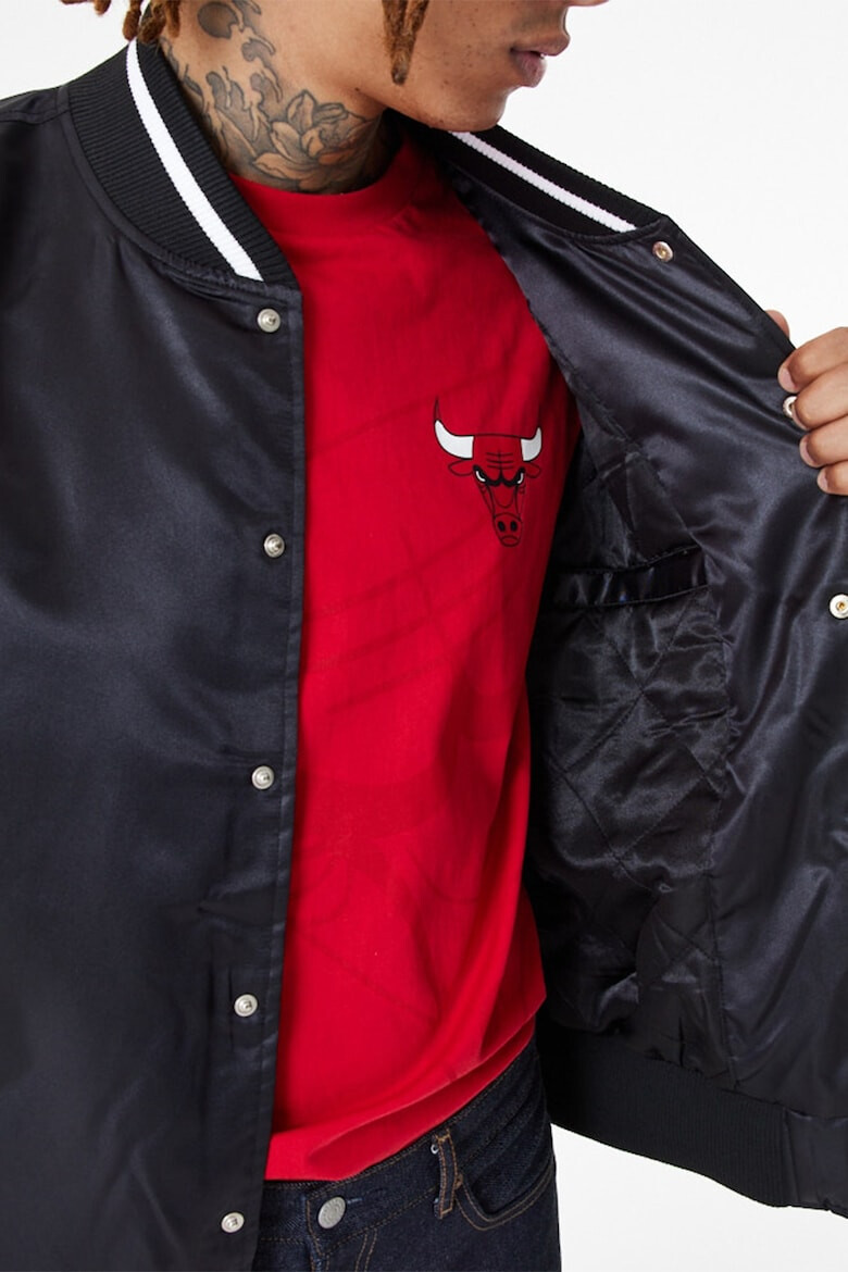 New Era Яке бомбър Chicago Bulls - Pepit.bg