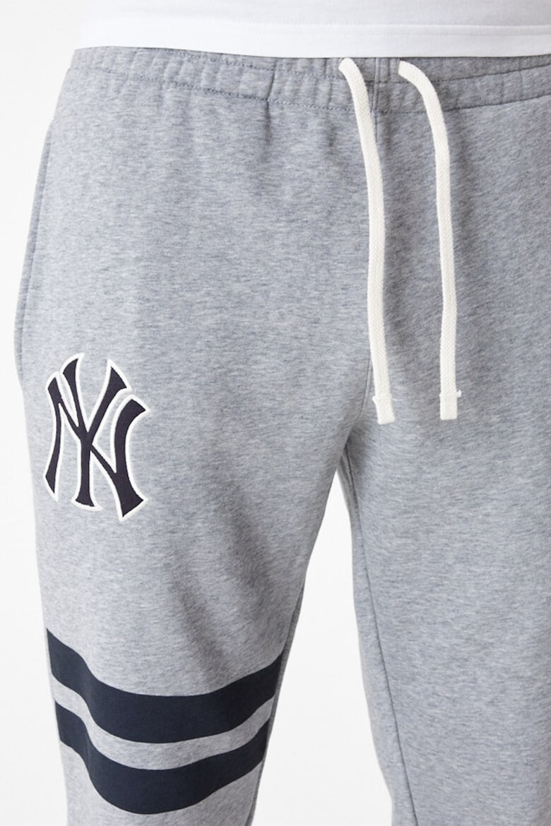 New Era Спортен панталон New York Yankees - Pepit.bg