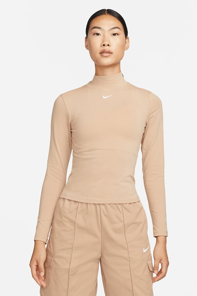 Nike Блуза Essentials по тялото - Pepit.bg