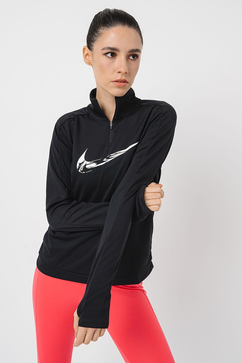 Nike Суитшърт за бягане Swoosh с Dri-FIT с къс цип - Pepit.bg