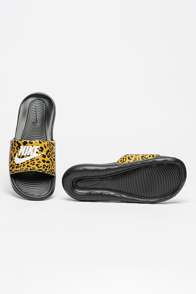 Nike Чехли Victori One с шарки - Pepit.bg