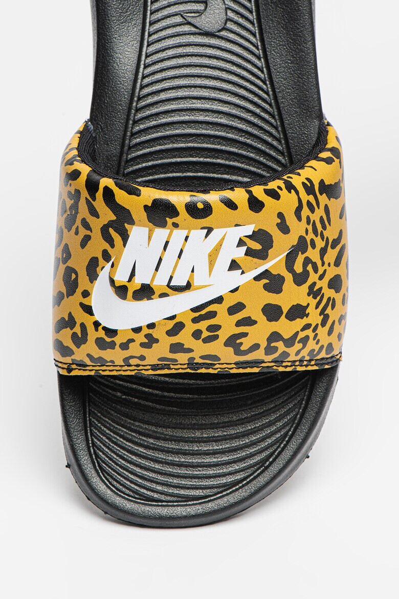 Nike Чехли Victori One с шарки - Pepit.bg