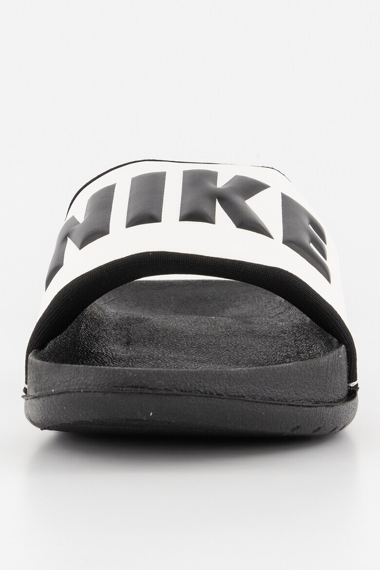 Nike Чехли Off Court с лого - Pepit.bg