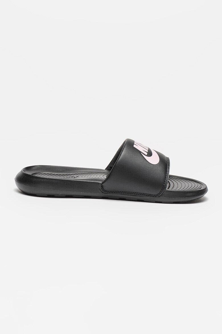 Nike Чехли Victori One с лого - Pepit.bg