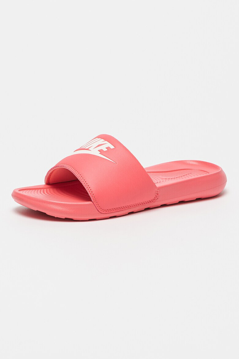 Nike Чехли Victori One с лого - Pepit.bg