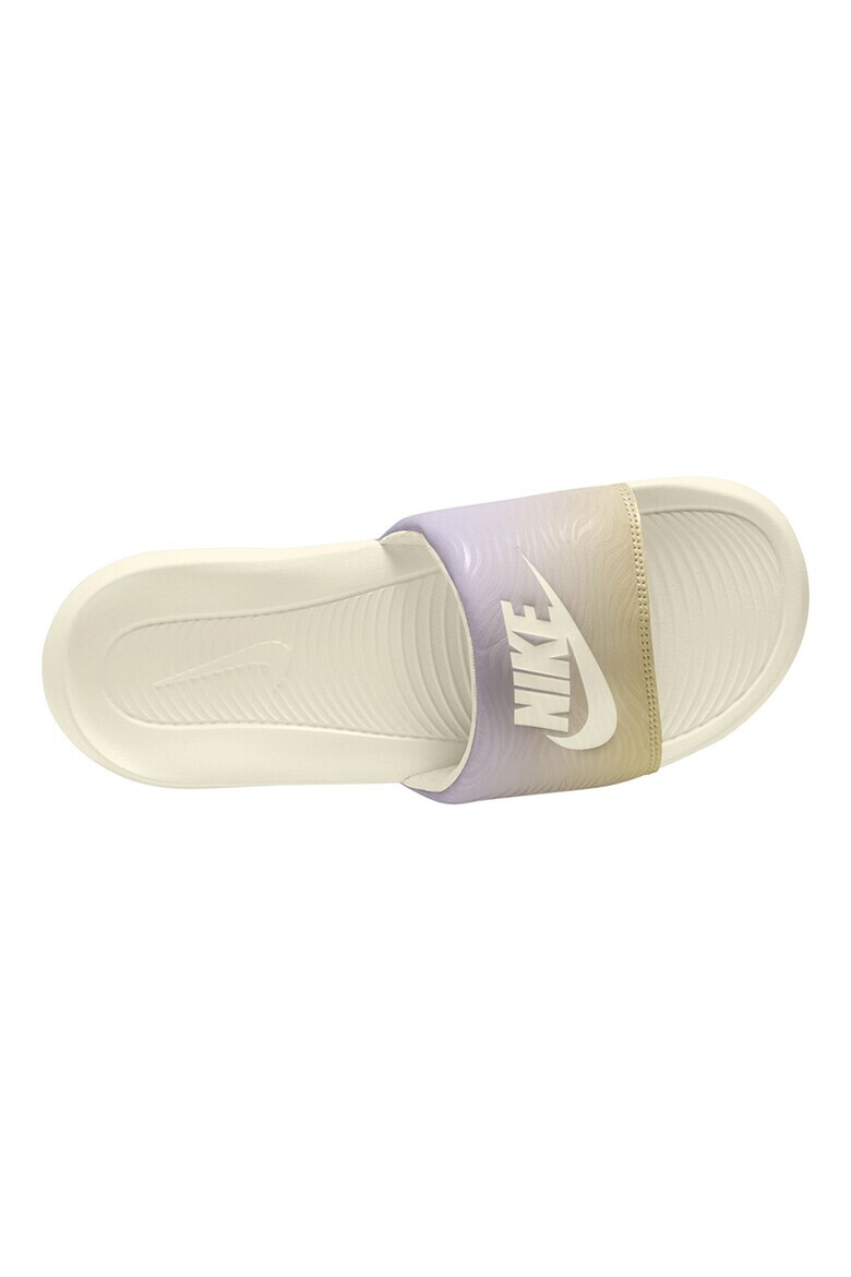 Nike Чехли Victori One с принт - Pepit.bg