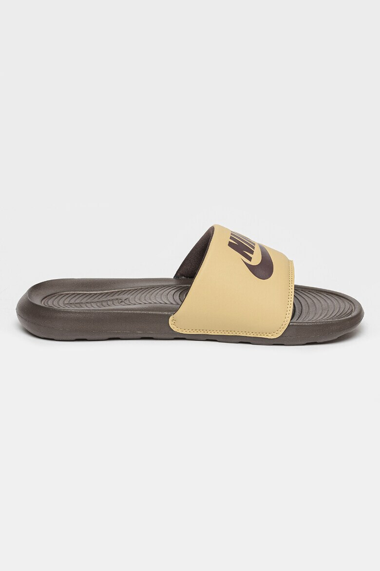 Nike Чехли Victori с лого - Pepit.bg
