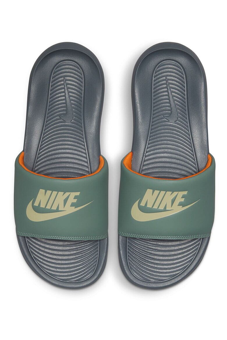 Nike Чехли Victori с лого - Pepit.bg
