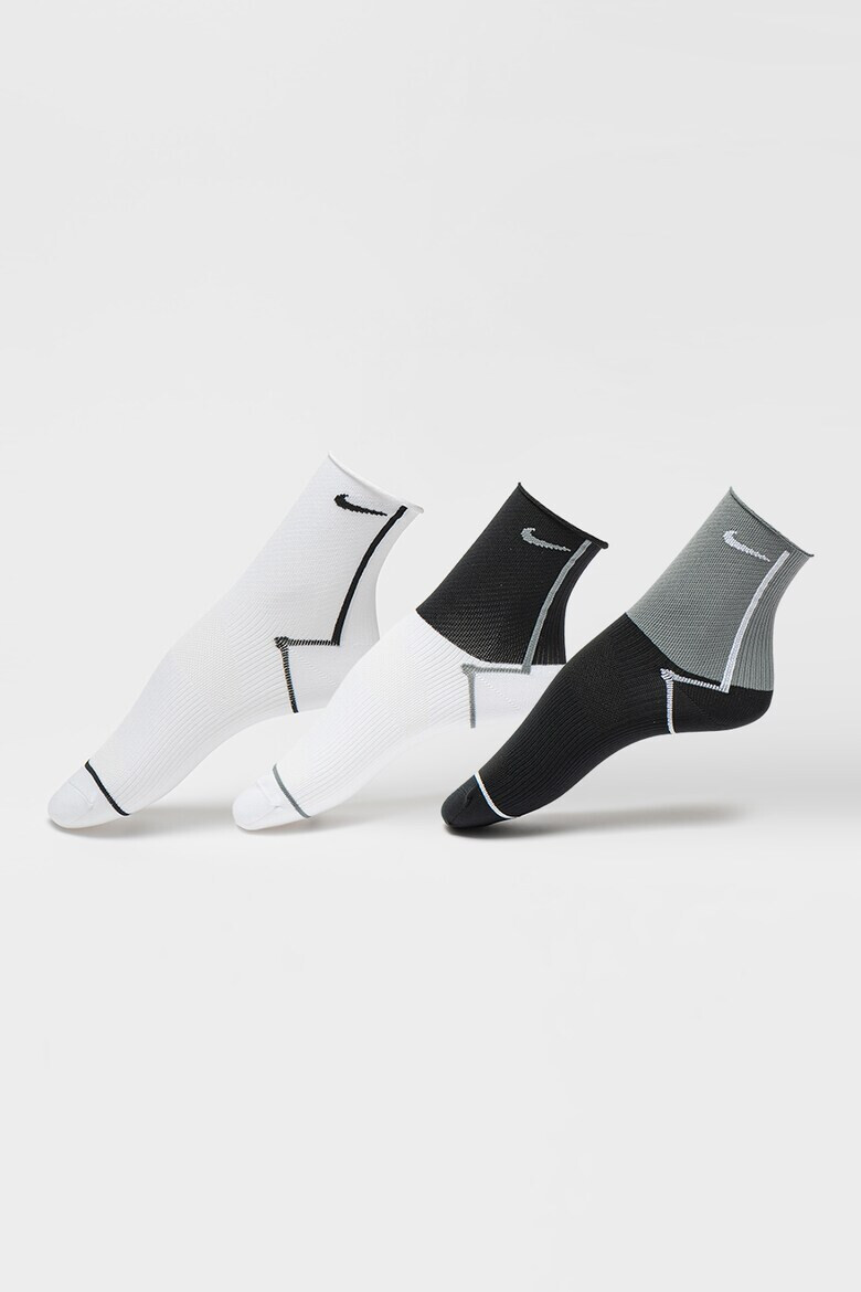 Nike Дълги фитнес чорапи Everyday Plus - 3 чифта - Pepit.bg