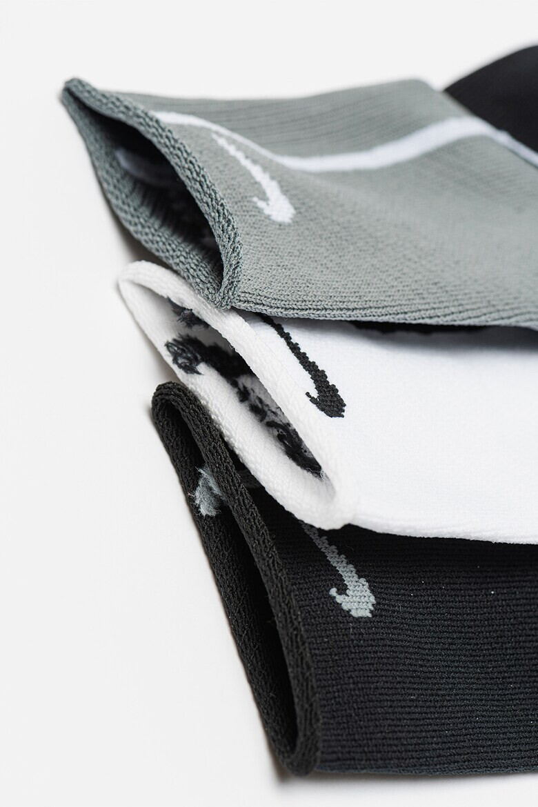 Nike Дълги фитнес чорапи Everyday Plus - 3 чифта - Pepit.bg