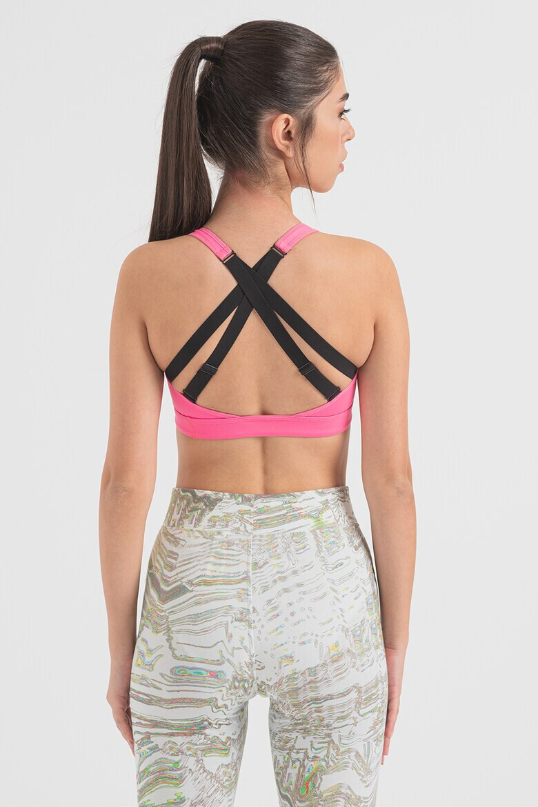 Nike Фитнес бюстие с лого - Pepit.bg