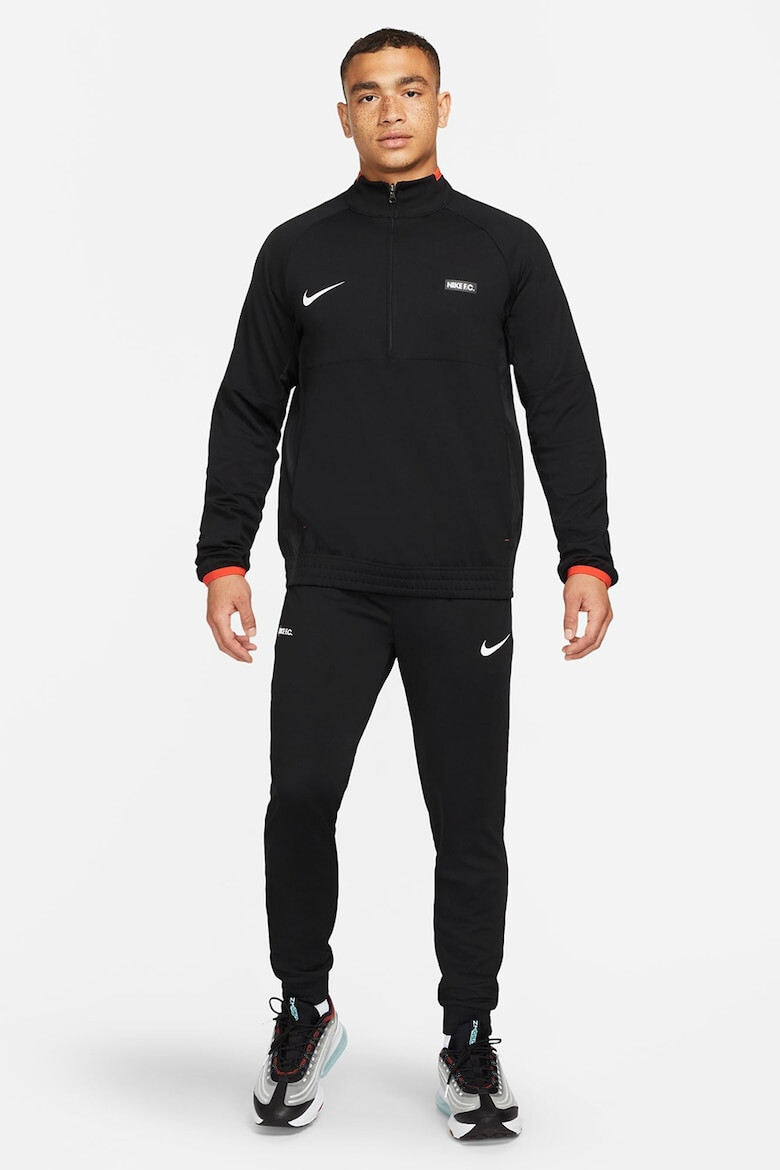 Nike Фитнес екип Dri-Fit с лого - Pepit.bg