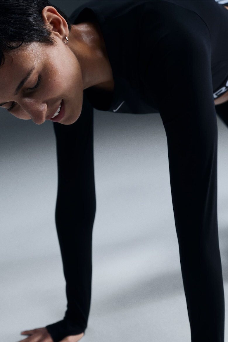 Nike Фитнес къса блуза Pro с Dri Fit - Pepit.bg