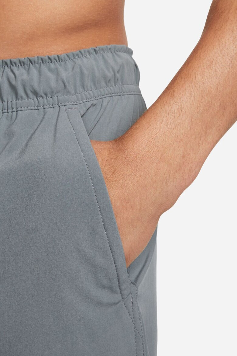 Nike Фитнес шорти Unlimited с Dri-Fit - Pepit.bg