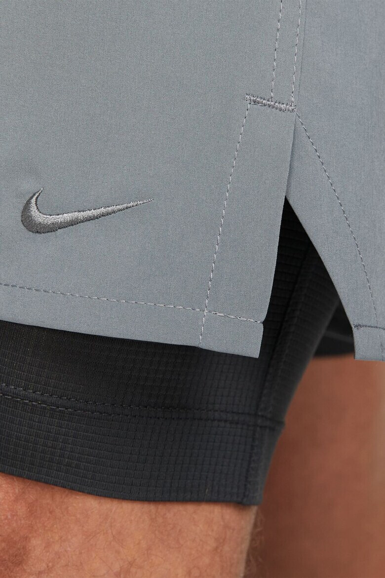 Nike Фитнес шорти Unlimited с Dri-Fit - Pepit.bg