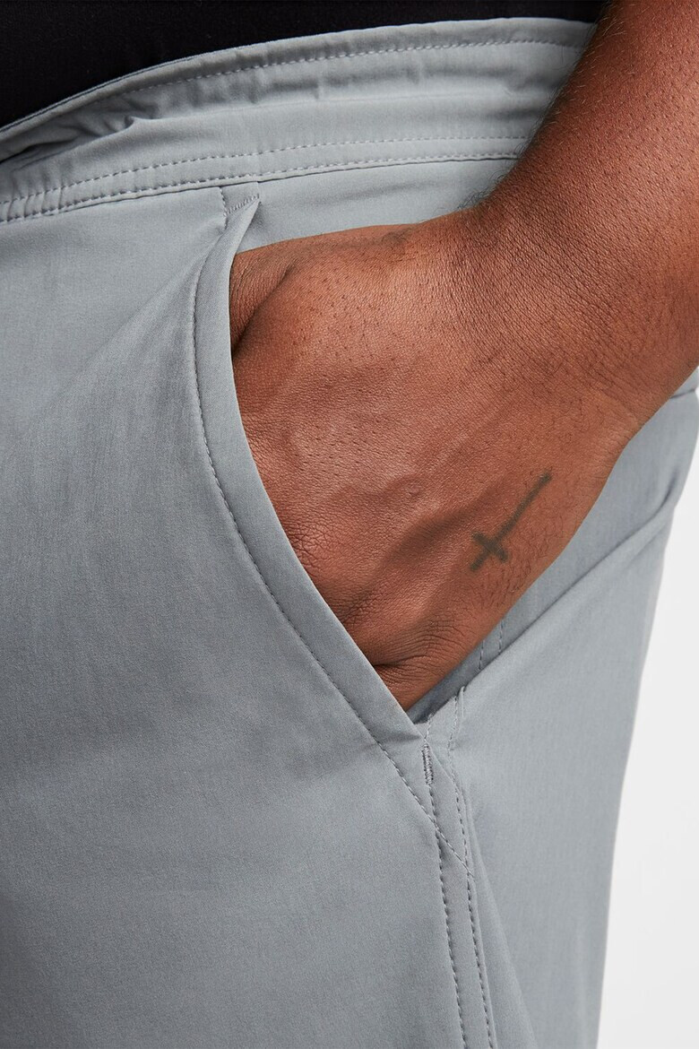 Nike Фитнес шорти Unlimited с Dri-Fit - Pepit.bg