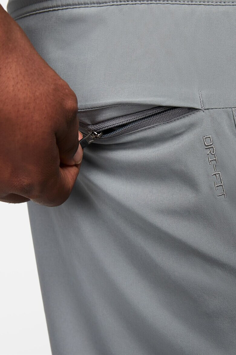 Nike Фитнес шорти Unlimited с Dri-Fit - Pepit.bg