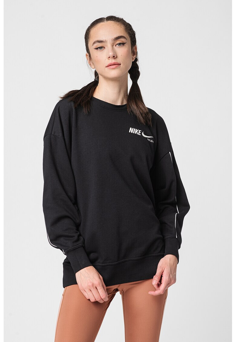 Nike Уголемен фитнес суитшърт Get Fit с Dri-FIT - Pepit.bg