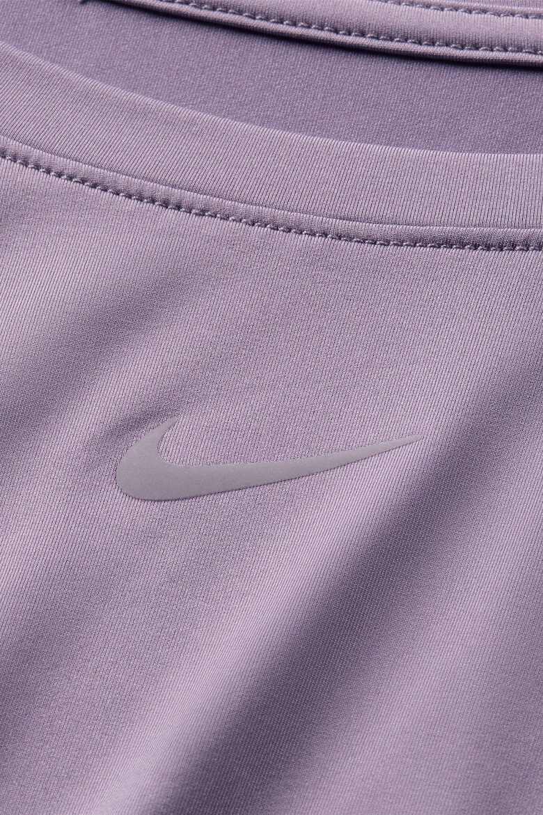 Nike Фитнес тениска Classic с овално деколте - Pepit.bg