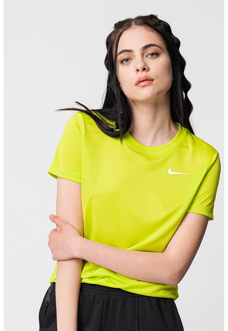 Nike Фитнес тениска Legend с Dri-FIT - Pepit.bg
