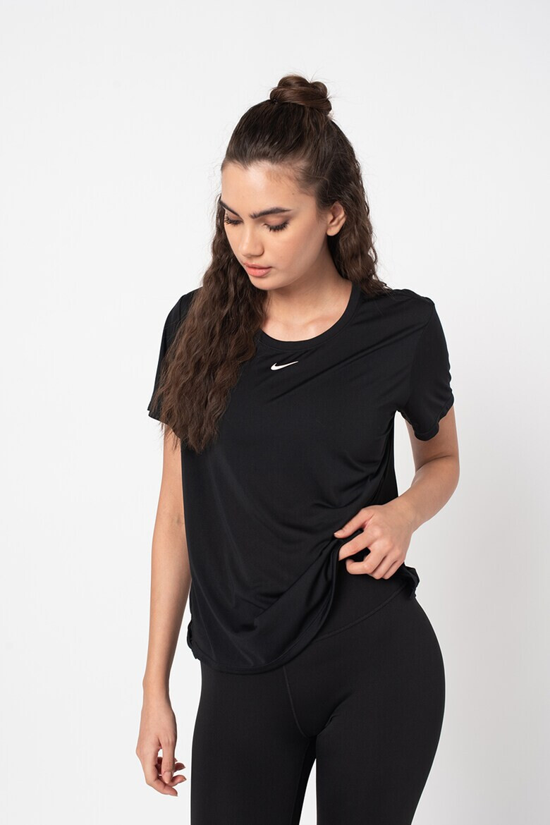 Nike Фитнес тениска One с Dri-Fit - Pepit.bg