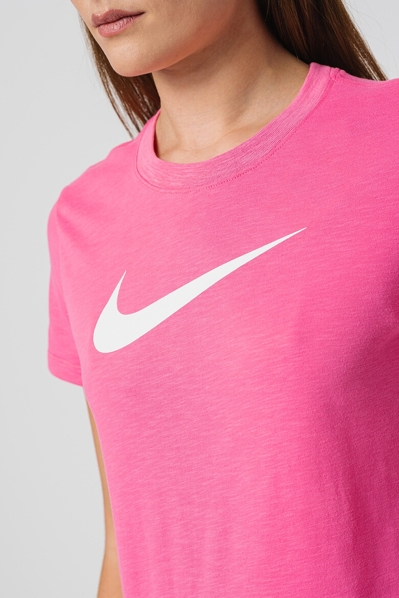 Nike Фитнес тениска с Dri-Fit и лого - Pepit.bg