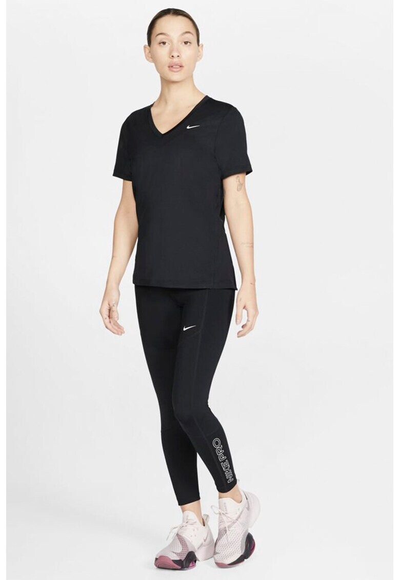 Nike Фитнес тениска Victory с шпиц - Pepit.bg