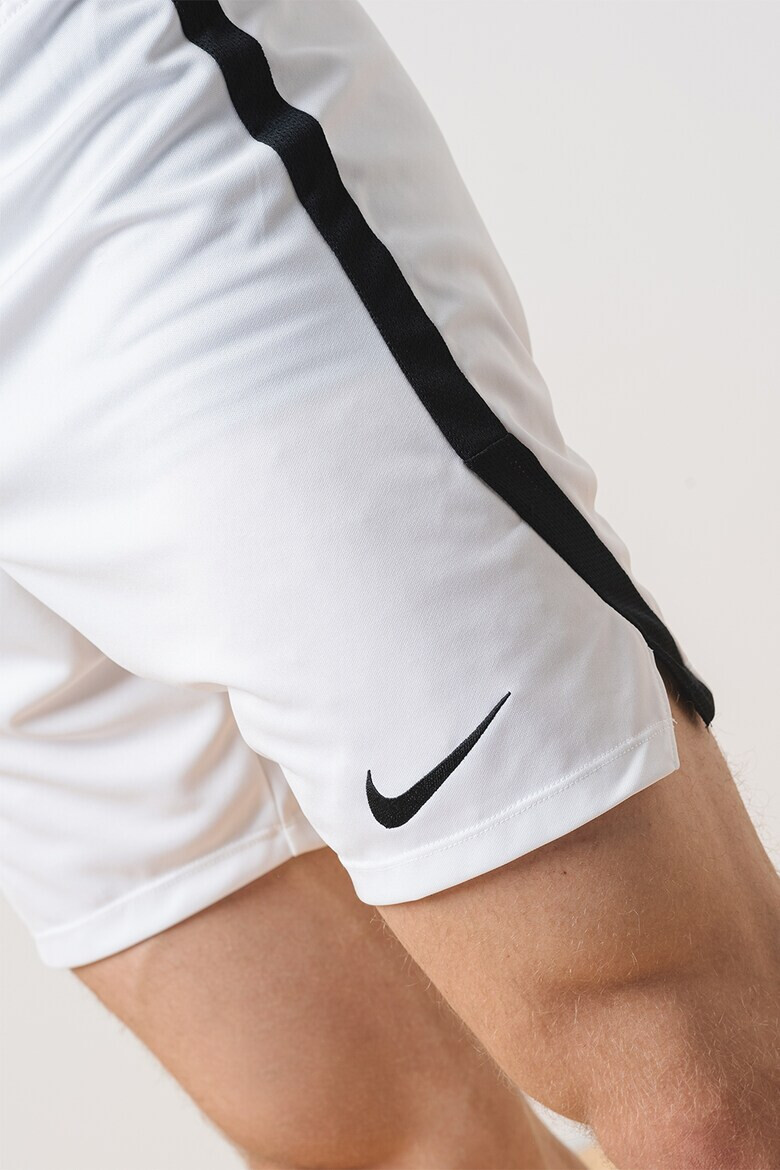 Nike Футболни шорти с Dri Fit - Pepit.bg