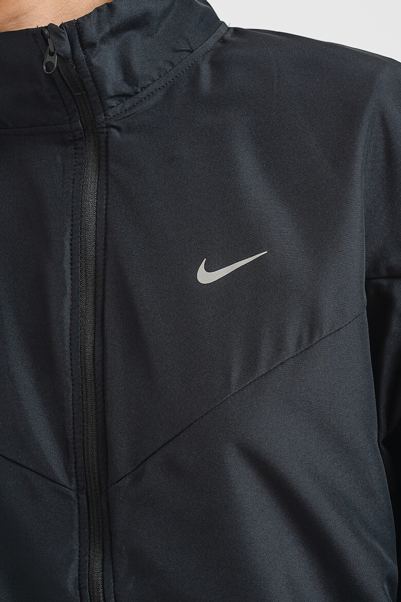 Nike Яке Swoosh с Dri-FIT за бягане - Pepit.bg