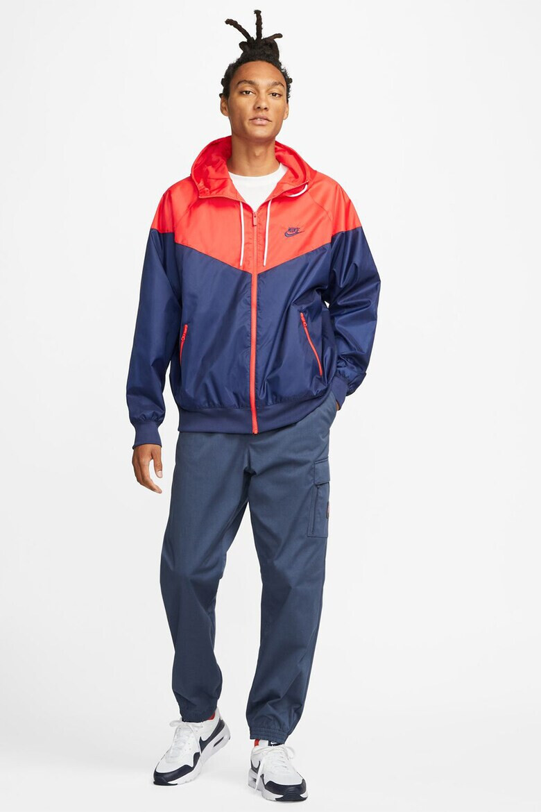 Nike Яке Windrunner с качулка и контрасти - Pepit.bg