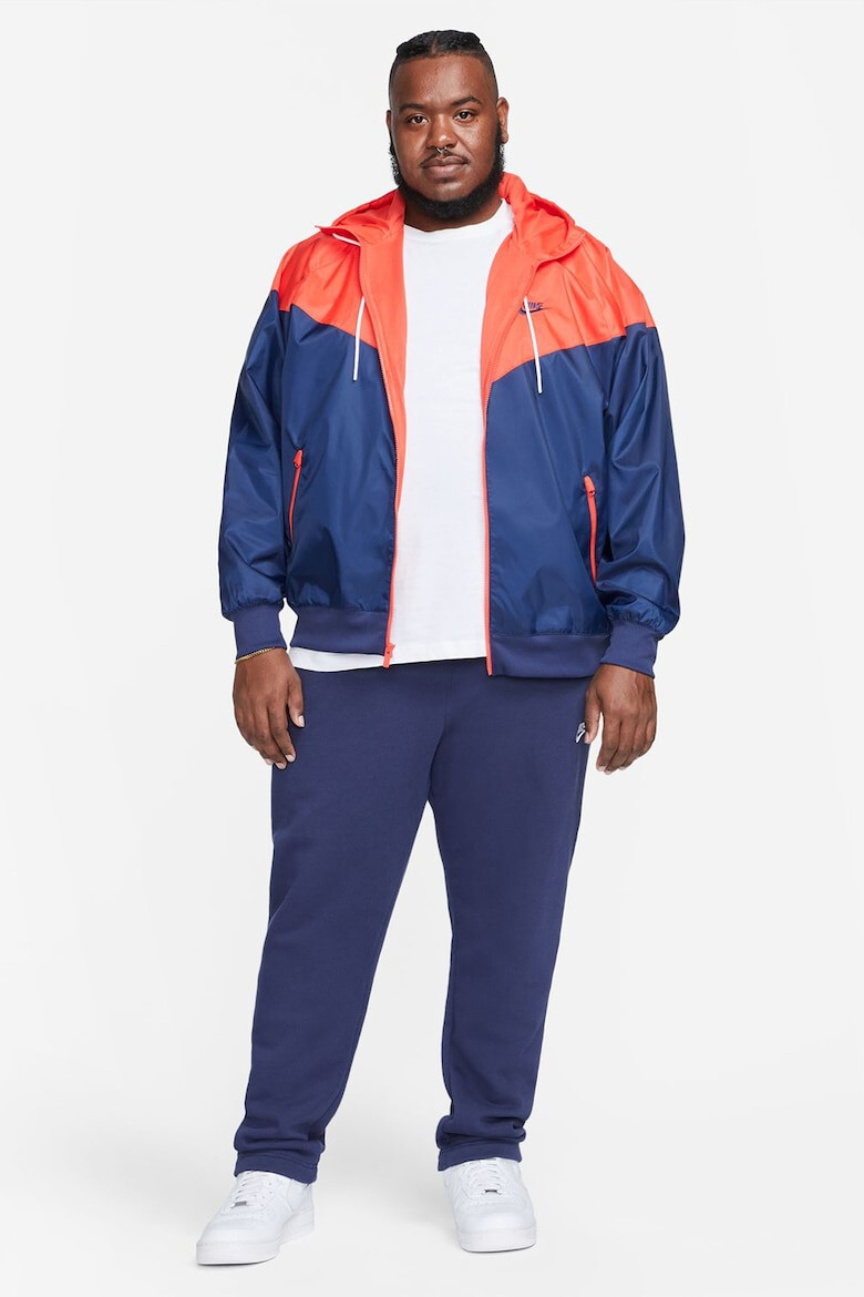 Nike Яке Windrunner с качулка и контрасти - Pepit.bg