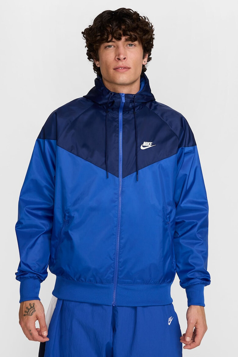 Nike Яке Windrunner с качулка и контрасти - Pepit.bg
