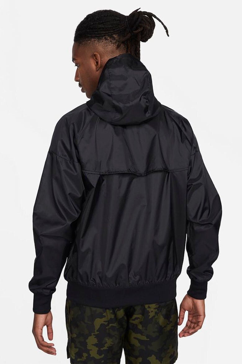 Nike Яке Windrunner с качулка и контрасти - Черен - Pepit.bg