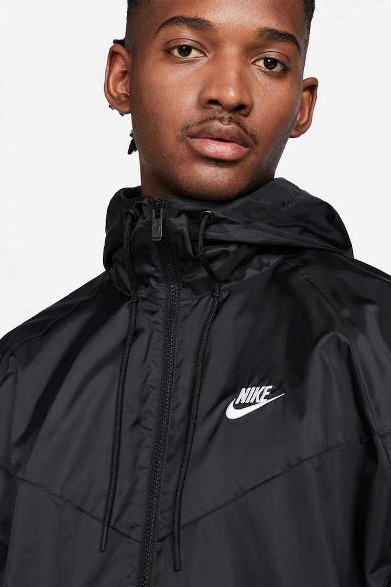 Nike Яке Windrunner с качулка и контрасти - Черен - Pepit.bg