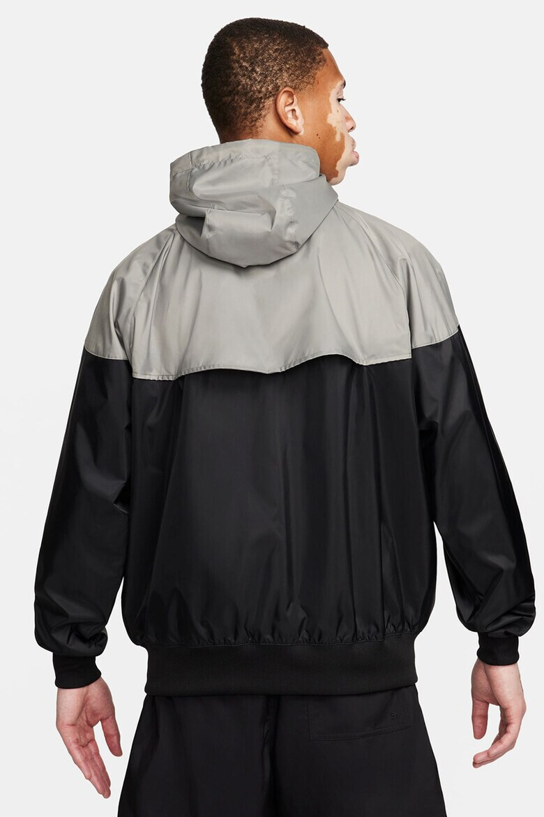 Nike Яке Windrunner с качулка и контрасти - Pepit.bg